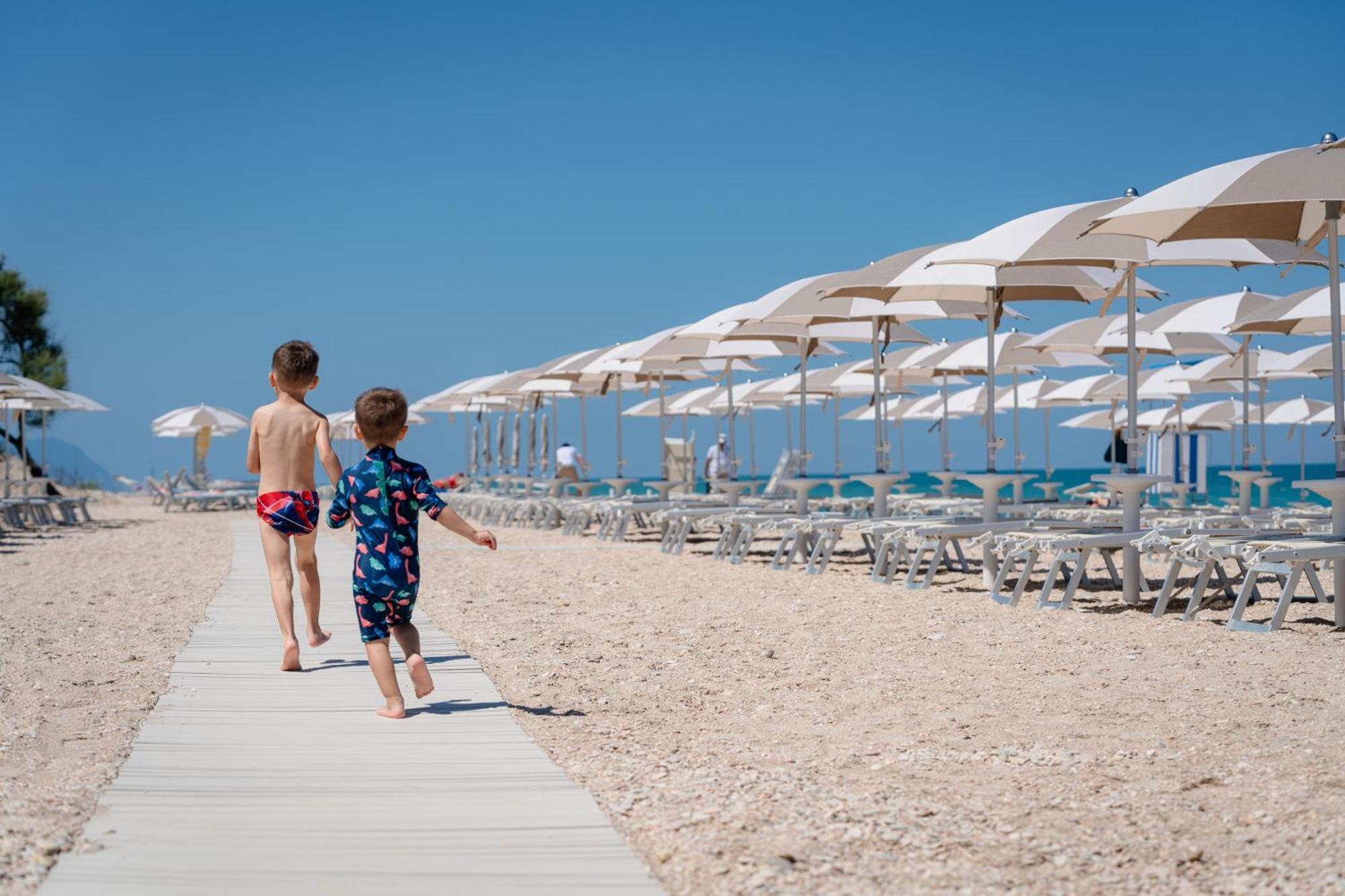 Porto SantʼElpidio Club Del Sole La Risacca Family Collection酒店 外观 照片
